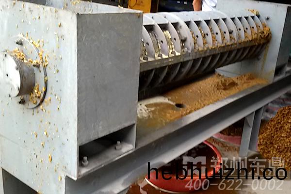 新疆石河子小時(shí)3噸辣椒皮脫水機(jī)設(shè)備