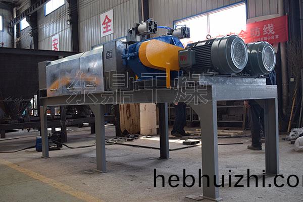 河北蠡縣雙螺旋擠壓機(jī)